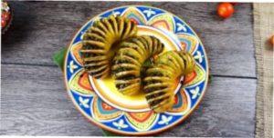Картопля-гармошка, з фаршированими грибами