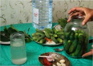 Мариновані огірки швидкого приготування